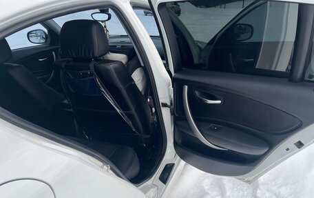 BMW 1 серия, 2010 год, 900 000 рублей, 20 фотография