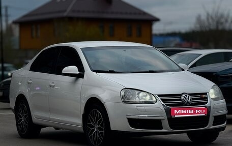 Volkswagen Jetta VI, 2009 год, 740 000 рублей, 2 фотография
