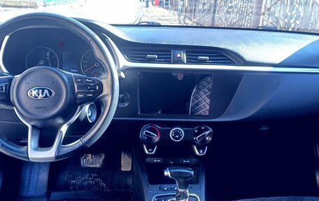 KIA Rio IV, 2021 год, 1 850 000 рублей, 3 фотография