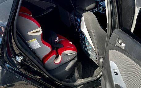 Hyundai Solaris II рестайлинг, 2011 год, 880 000 рублей, 17 фотография