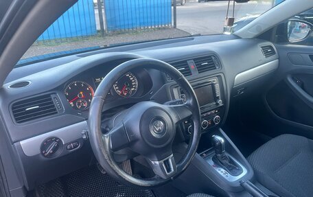 Volkswagen Jetta VI, 2012 год, 850 000 рублей, 10 фотография