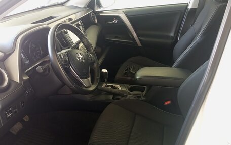 Toyota RAV4, 2016 год, 2 300 000 рублей, 6 фотография