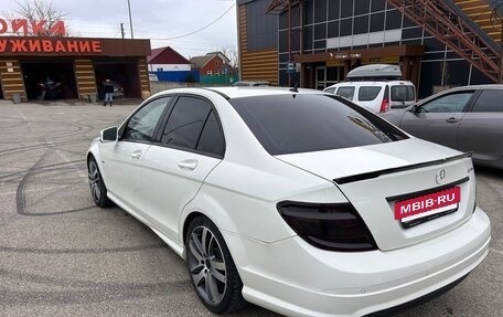 Mercedes-Benz C-Класс, 2010 год, 1 125 000 рублей, 2 фотография