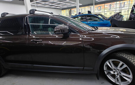 Volvo V90 Cross Country I рестайлинг, 2017 год, 2 430 000 рублей, 4 фотография