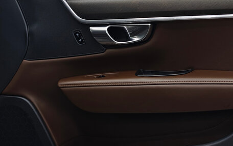 Volvo V90 Cross Country I рестайлинг, 2017 год, 2 430 000 рублей, 13 фотография