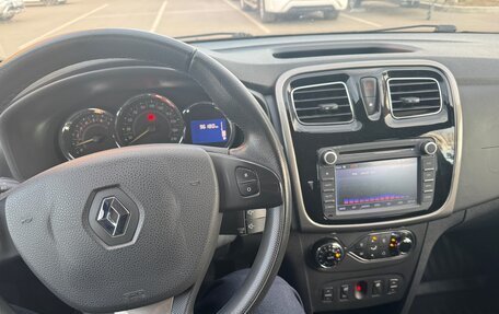 Renault Sandero II рестайлинг, 2015 год, 1 000 000 рублей, 3 фотография