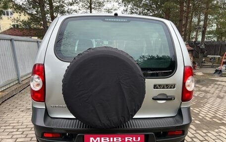 Chevrolet Niva I рестайлинг, 2018 год, 615 000 рублей, 5 фотография