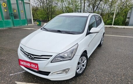 Hyundai Solaris II рестайлинг, 2015 год, 959 000 рублей, 5 фотография