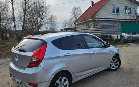 Hyundai Solaris II рестайлинг, 2012 год, 820 000 рублей, 7 фотография