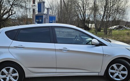 Hyundai Solaris II рестайлинг, 2012 год, 820 000 рублей, 8 фотография