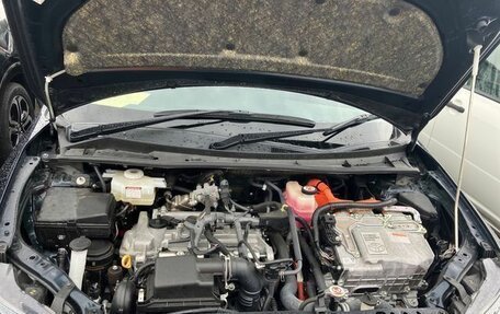 Toyota Corolla, 2018 год, 2 000 000 рублей, 25 фотография