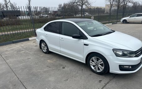 Volkswagen Polo VI (EU Market), 2018 год, 1 325 000 рублей, 2 фотография