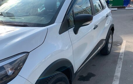 Renault Kaptur I рестайлинг, 2017 год, 1 390 000 рублей, 3 фотография