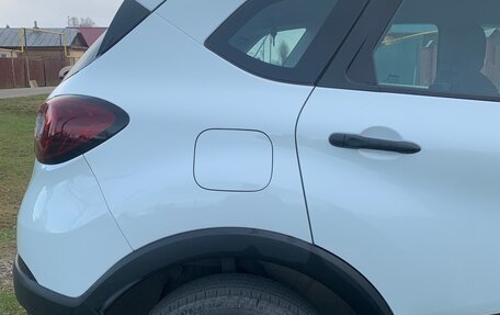 Renault Kaptur I рестайлинг, 2017 год, 1 390 000 рублей, 12 фотография