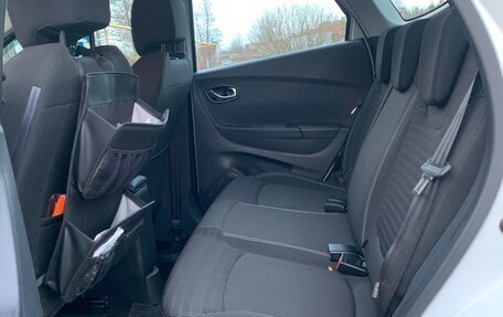 Renault Kaptur I рестайлинг, 2017 год, 1 390 000 рублей, 24 фотография