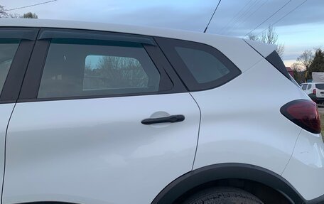 Renault Kaptur I рестайлинг, 2017 год, 1 390 000 рублей, 29 фотография