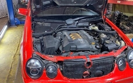 Mercedes-Benz E-Класс, 2000 год, 1 500 000 рублей, 7 фотография