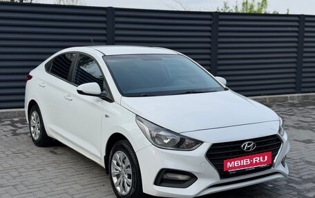 Hyundai Solaris II рестайлинг, 2017 год, 890 000 рублей, 5 фотография