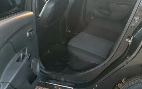 Renault Logan II, 2015 год, 420 000 рублей, 6 фотография