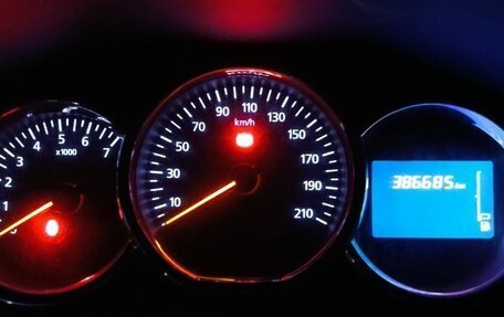 Renault Logan II, 2015 год, 420 000 рублей, 12 фотография