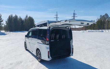 Honda Stepwgn IV, 2017 год, 3 000 000 рублей, 7 фотография