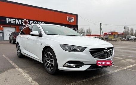 Opel Insignia II рестайлинг, 2019 год, 1 575 000 рублей, 3 фотография