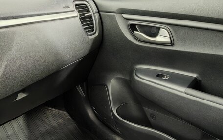 KIA Rio IV, 2022 год, 1 799 000 рублей, 14 фотография