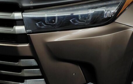 Toyota Highlander III, 2018 год, 2 900 000 рублей, 10 фотография