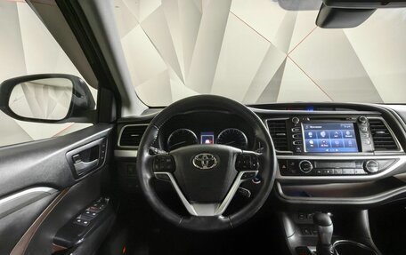 Toyota Highlander III, 2018 год, 2 900 000 рублей, 20 фотография