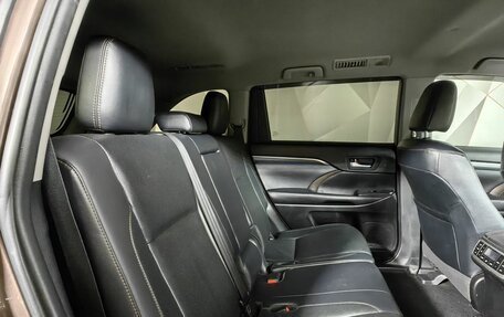 Toyota Highlander III, 2018 год, 2 900 000 рублей, 16 фотография