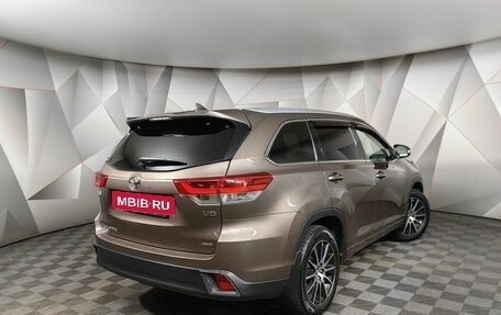 Toyota Highlander III, 2018 год, 2 900 000 рублей, 2 фотография