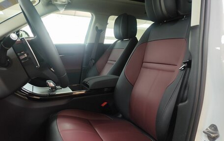 Land Rover Range Rover Evoque II, 2025 год, 6 050 000 рублей, 8 фотография