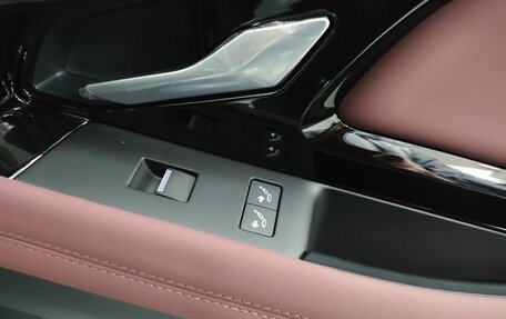 Land Rover Range Rover Evoque II, 2025 год, 6 050 000 рублей, 17 фотография