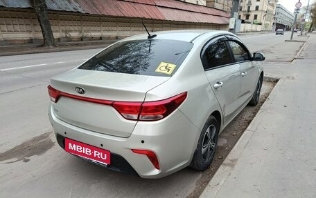 KIA Rio IV, 2018 год, 1 250 000 рублей, 12 фотография
