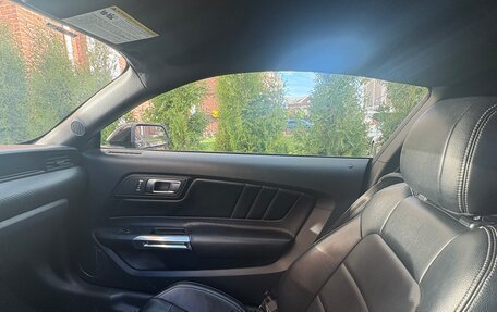 Ford Mustang VI рестайлинг, 2017 год, 2 560 000 рублей, 7 фотография