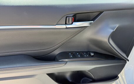 Toyota Camry, 2018 год, 2 500 000 рублей, 5 фотография