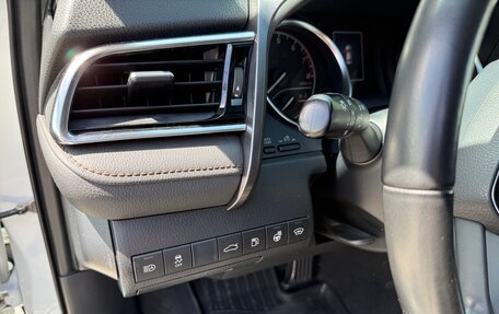 Toyota Camry, 2018 год, 2 500 000 рублей, 3 фотография