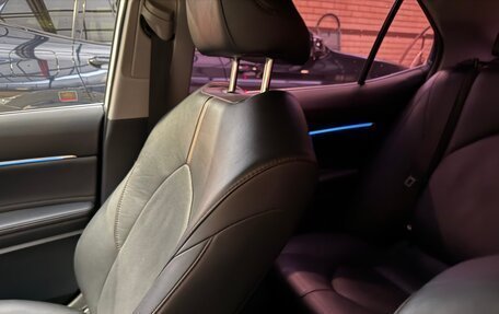 Toyota Camry, 2018 год, 2 500 000 рублей, 20 фотография