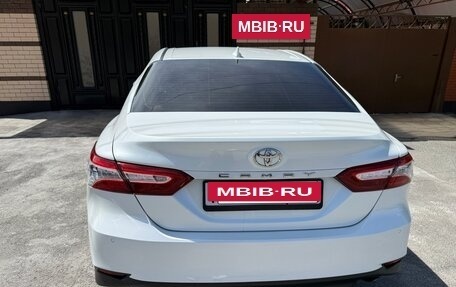 Toyota Camry, 2018 год, 2 500 000 рублей, 6 фотография