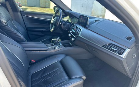 BMW 5 серия, 2019 год, 4 900 000 рублей, 18 фотография