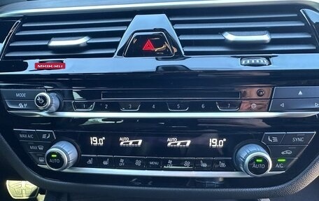 BMW 5 серия, 2019 год, 4 900 000 рублей, 16 фотография