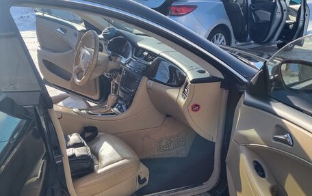 Mercedes-Benz CLS, 2005 год, 1 179 000 рублей, 5 фотография