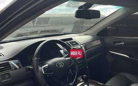 Toyota Camry, 2017 год, 1 850 000 рублей, 13 фотография