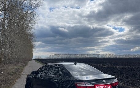 Toyota Camry, 2017 год, 1 850 000 рублей, 12 фотография