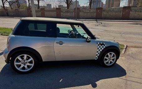 MINI Hatch, 2002 год, 550 000 рублей, 6 фотография