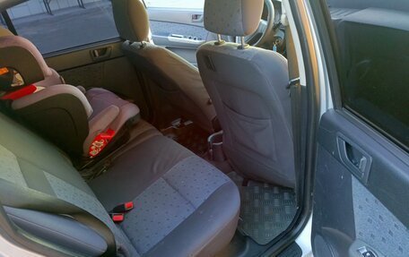 Hyundai Getz I рестайлинг, 2004 год, 350 000 рублей, 15 фотография