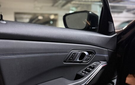 BMW 3 серия, 2021 год, 4 300 000 рублей, 13 фотография