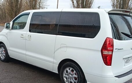 Hyundai Grand Starex Grand Starex I рестайлинг 2, 2011 год, 1 400 000 рублей, 7 фотография