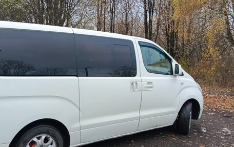 Hyundai Grand Starex Grand Starex I рестайлинг 2, 2011 год, 1 400 000 рублей, 22 фотография