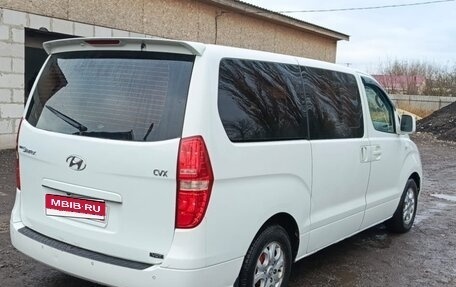 Hyundai Grand Starex Grand Starex I рестайлинг 2, 2011 год, 1 400 000 рублей, 8 фотография